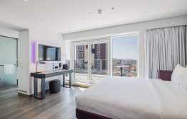 Yotel_Porto_First_Class_Suite